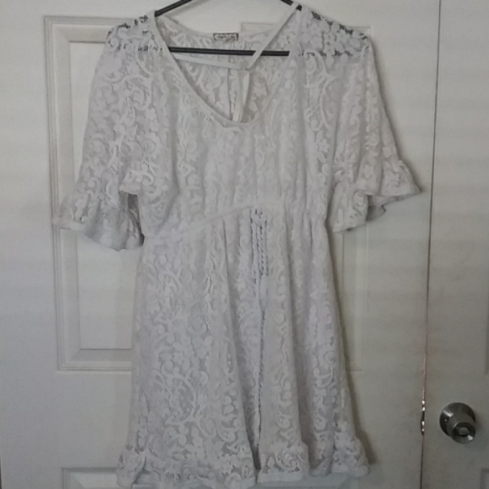 White flowing shirt with under tank